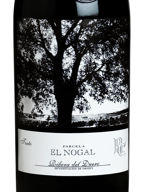 Pago de los Capellanes, Ribera del Duero, Nogal